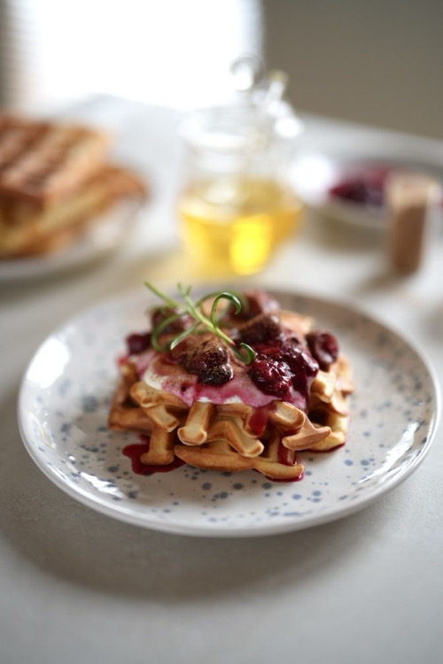 HighProteinCottageCheeseWaffles